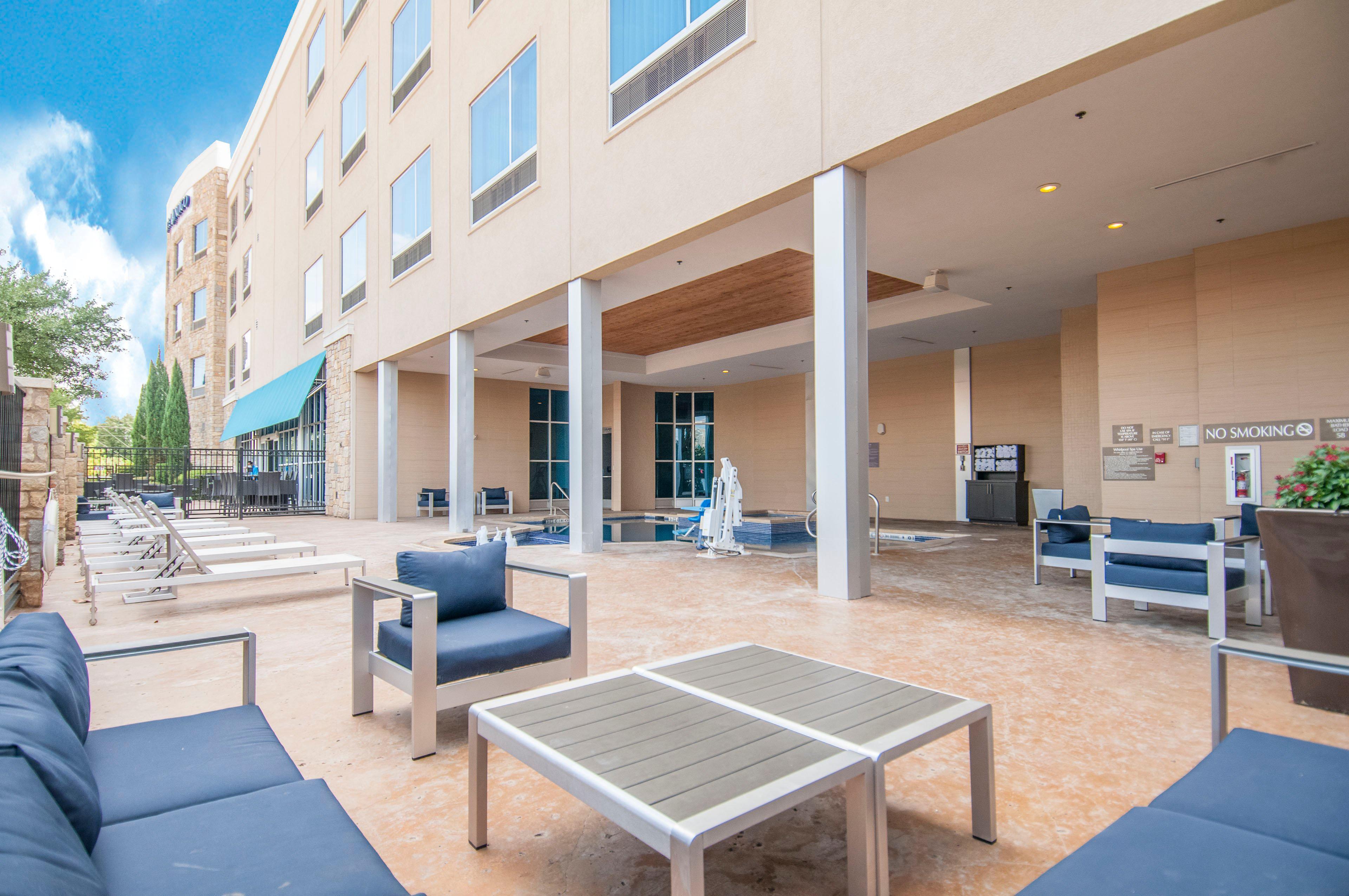 Hotel Indigo Waco By Ihg Bagian luar foto